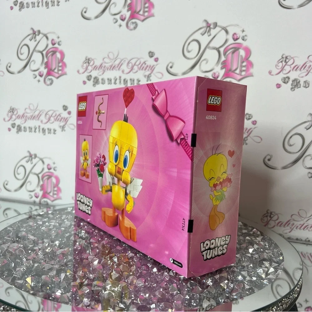 LEGO Looney Tunes Tweety Bird Building Kit - Yellow brand new valentines Cupid